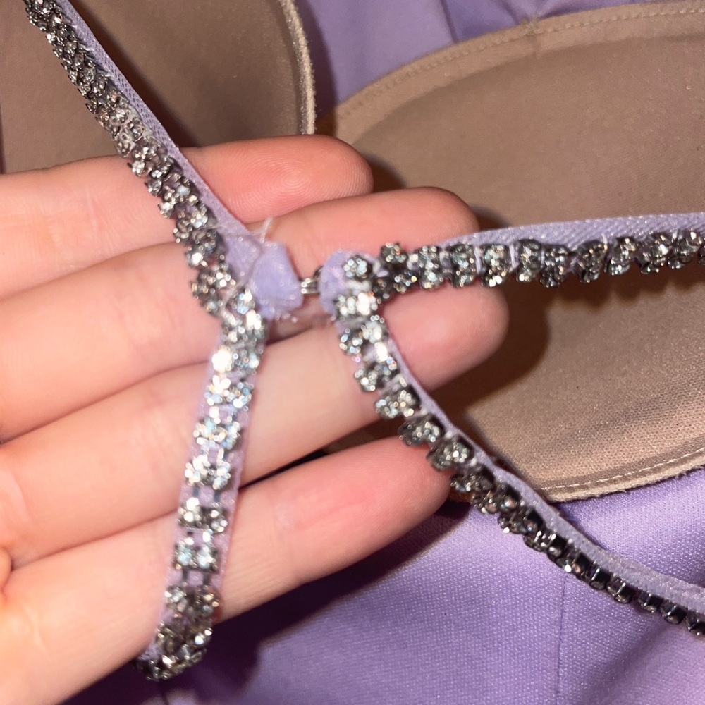 Elegant Lavender Dress - Picture 7 of 8